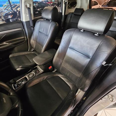 MITSUBISHI Outlander 2.0 16V 4P AUTOM�TICO, Foto 10