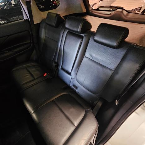 MITSUBISHI Outlander 2.0 16V 4P AUTOM�TICO, Foto 11