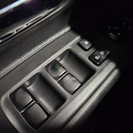 MITSUBISHI Outlander 2.0 16V 4P AUTOM�TICO, Foto 19