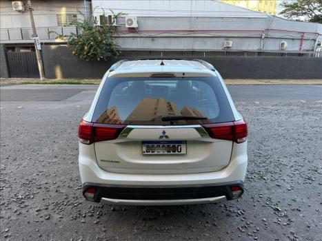 MITSUBISHI Outlander 2.0 16V 4P AUTOM�TICO, Foto 4
