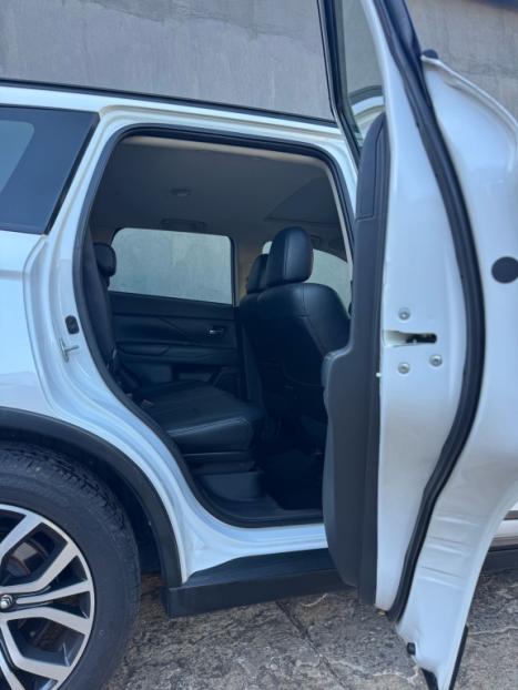 MITSUBISHI Outlander 2.0 16V 4P AUTOM�TICO, Foto 8