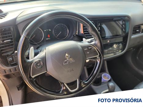 MITSUBISHI Outlander 2.0 16V 4P AUTOM�TICO, Foto 3