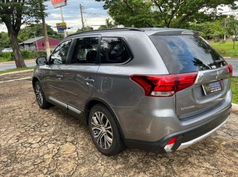 MITSUBISHI Outlander 2.0 16V 4P AUTOM�TICO, Foto 6