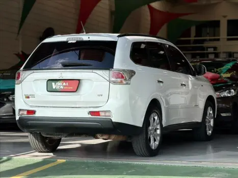 MITSUBISHI Outlander 3.0 V6 24V 4P GT 4X4 AUTOMÁTICO, Foto 12