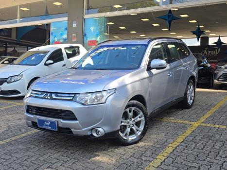 MITSUBISHI Outlander 2.4 GASOLINA 4P AUTOMÁTICO, Foto 3