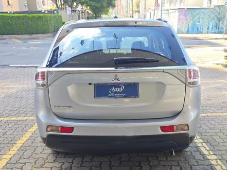 MITSUBISHI Outlander 2.4 GASOLINA 4P AUTOMÁTICO, Foto 5