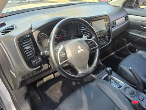 MITSUBISHI Outlander 2.4 GASOLINA 4P AUTOMÁTICO, Foto 14