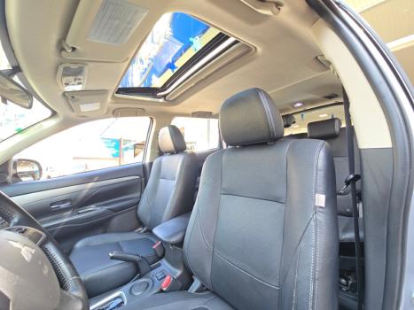 MITSUBISHI Outlander 2.4 GASOLINA 4P AUTOMÁTICO, Foto 15