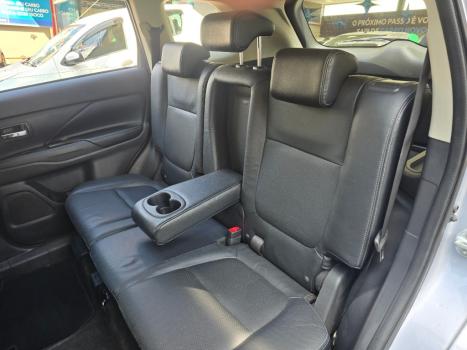 MITSUBISHI Outlander 2.4 GASOLINA 4P AUTOMÁTICO, Foto 16