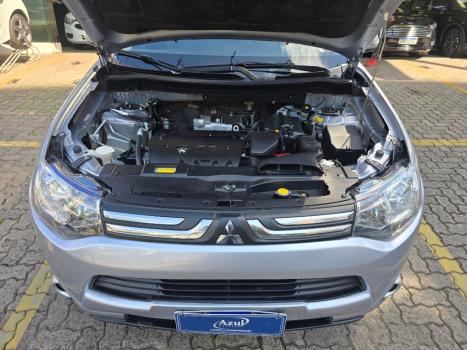 MITSUBISHI Outlander 2.4 GASOLINA 4P AUTOMÁTICO, Foto 18