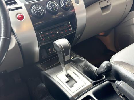 MITSUBISHI Pajero 3.2 16V 4P 4X4 HPE TURBO DIESEL INTERCOOLER AUTOM�TICO, Foto 16