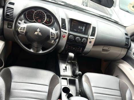 MITSUBISHI Pajero 3.2 16V 4P 4X4 HPE TURBO DIESEL INTERCOOLER AUTOM�TICO, Foto 17