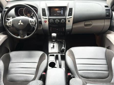 MITSUBISHI Pajero 3.2 16V 4P 4X4 HPE TURBO DIESEL INTERCOOLER AUTOM�TICO, Foto 18