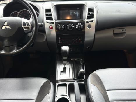 MITSUBISHI Pajero 3.2 16V 4P 4X4 HPE TURBO DIESEL INTERCOOLER AUTOM�TICO, Foto 14