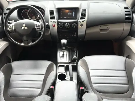 MITSUBISHI Pajero 3.2 16V 4P 4X4 HPE TURBO DIESEL INTERCOOLER AUTOM�TICO, Foto 18