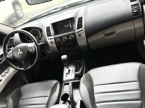 MITSUBISHI Pajero 3.2 16V 4P 4X4 HPE TURBO DIESEL INTERCOOLER AUTOM�TICO, Foto 19