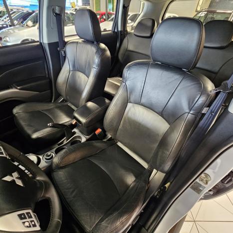 MITSUBISHI Pajero 3.0 V6 24V 4P 4X4 GLS- B, Foto 10