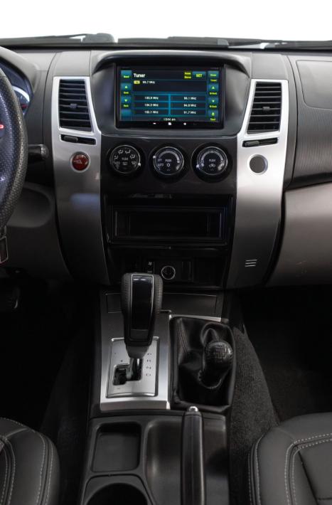 MITSUBISHI Pajero 3.5 V6 24V 4P FLEX HPE 4X4 AUTOMÁTICO, Foto 9