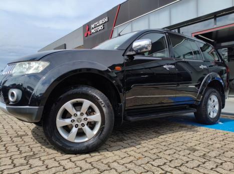 MITSUBISHI Pajero Dakar 3.2 16V 4P HPE S 4X4 TURBO DIESEL INTECOOLER 7 LUGARES AUTOMÁTICO, Foto 2 MITSUBISHI Pajero Dakar 3.2 16V 4P HPE S 4X4 TURBO DIESEL INTECOOLER 7 LUGARES AUTOMÁTICO, Foto 2