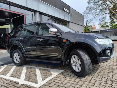 MITSUBISHI Pajero Dakar 3.2 16V 4P HPE S 4X4 TURBO DIESEL INTECOOLER 7 LUGARES AUTOMÁTICO, Foto 4 MITSUBISHI Pajero Dakar 3.2 16V 4P HPE S 4X4 TURBO DIESEL INTECOOLER 7 LUGARES AUTOMÁTICO, Foto 4