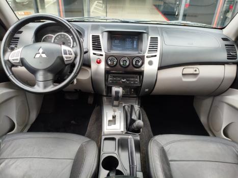 MITSUBISHI Pajero Dakar 3.2 16V 4P HPE S 4X4 TURBO DIESEL INTECOOLER 7 LUGARES AUTOMÁTICO, Foto 11 MITSUBISHI Pajero Dakar 3.2 16V 4P HPE S 4X4 TURBO DIESEL INTECOOLER 7 LUGARES AUTOMÁTICO, Foto 11