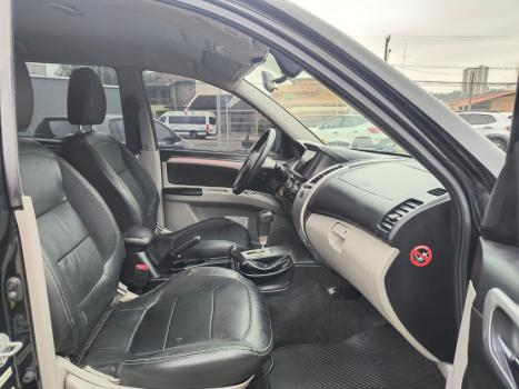 MITSUBISHI Pajero Dakar 3.2 16V 4P HPE 4X4  7 LUGARES TURBO INTECOOLER DIESEL AUTOM�TICO, Foto 9