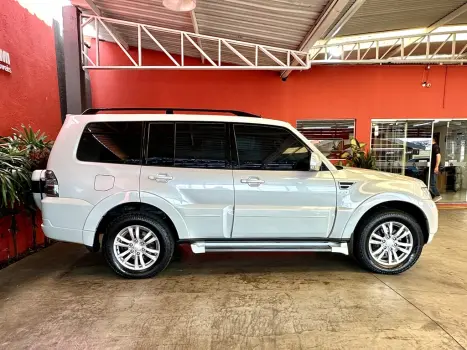 MITSUBISHI Pajero Full 3.2 16V 4P HPE 4X4 TURBO DIESEL AUTOM�TICO, Foto 5