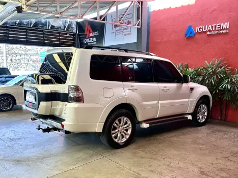 MITSUBISHI Pajero Full 3.2 16V 4P HPE 4X4 TURBO DIESEL AUTOM�TICO, Foto 9