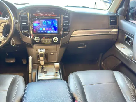 MITSUBISHI Pajero Full 3.2 16V 4P HPE 4X4 TURBO DIESEL AUTOM�TICO, Foto 16