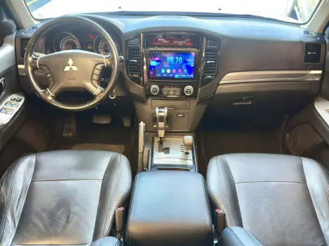 MITSUBISHI Pajero Full 3.2 16V 4P HPE 4X4 TURBO DIESEL AUTOM�TICO, Foto 19