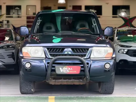 MITSUBISHI Pajero Full 3.2 16V 4P GLS 4X4 TURBO DIESEL INTERCOOLER AUTOMÁTICO, Foto 2