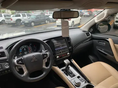 MITSUBISHI Pajero Sport 2.4 16V 4P MIVEC TURBO DIESEL LEGEND AWD AUTOM�TICO, Foto 8