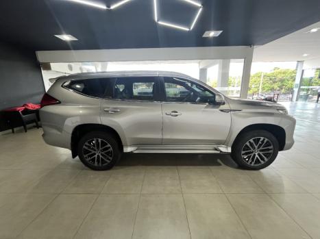 MITSUBISHI Pajero Sport 2.4 16V 4P MIVEC TURBO DIESEL LEGEND AWD AUTOM�TICO, Foto 4