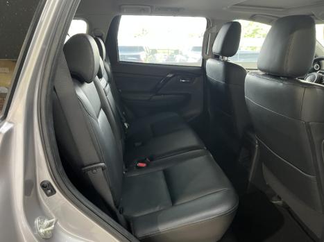 MITSUBISHI Pajero Sport 2.4 16V 4P MIVEC TURBO DIESEL LEGEND AWD AUTOM�TICO, Foto 6