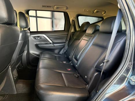 MITSUBISHI Pajero Sport 2.5 4P 4X4 HPE TURBO DIESEL INTERCOOLER AUTOM�TICO, Foto 13