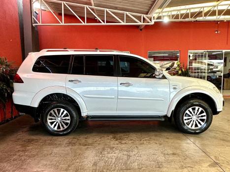 MITSUBISHI Pajero Sport 3.5 V6 24V 4P 4X4 HPE FLEX AUTOM�TICO, Foto 12