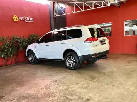 MITSUBISHI Pajero Sport 3.5 V6 24V 4P 4X4 HPE FLEX AUTOM�TICO, Foto 19