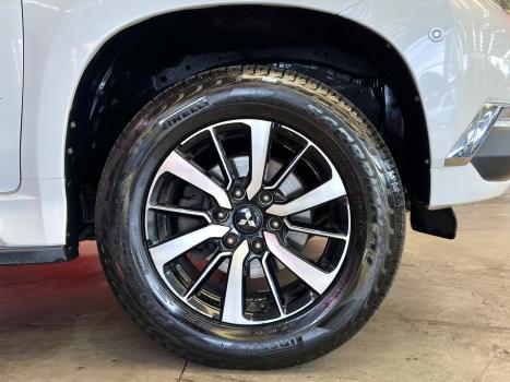 MITSUBISHI Pajero Sport 2.4 16V 4P MIVEC HPE AWD TURBO DIESEL AUTOM�TICO, Foto 6