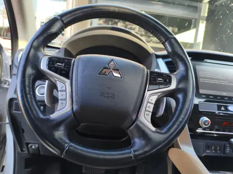 MITSUBISHI Pajero Sport 2.4 16V 4P MIVEC HPE-S AWD TURBO DIESEL AUTOM�TICO, Foto 9