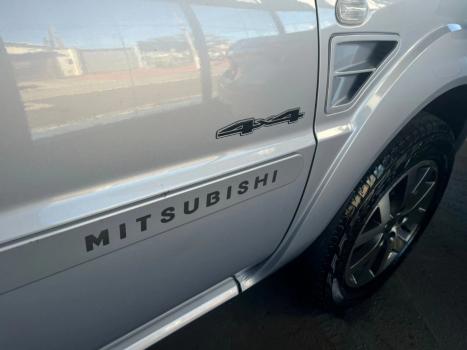 MITSUBISHI Pajero TR4 2.0 16V 4P 4X4 FLEX AUTOMTICO, Foto 10