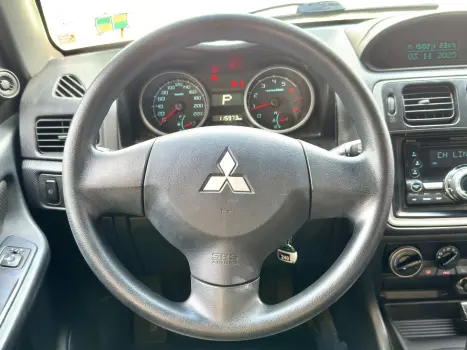MITSUBISHI Pajero TR4 2.0 16V 4P, Foto 11