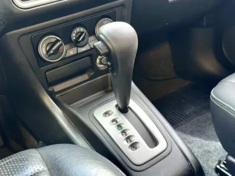 MITSUBISHI Pajero TR4 2.0 16V 4P, Foto 16