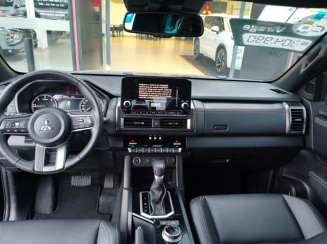 MITSUBISHI Triton 2.4 KATANA BITURBO DIESEL CABINE DUPLA 4X4 AUTOM�TICO, Foto 12
