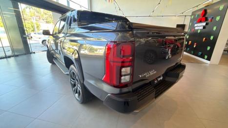 MITSUBISHI Triton 2.4 KATANA BITURBO DIESEL CABINE DUPLA 4X4 AUTOM�TICO, Foto 3