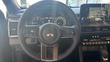 MITSUBISHI Triton 2.4 KATANA BITURBO DIESEL CABINE DUPLA 4X4 AUTOM�TICO, Foto 6