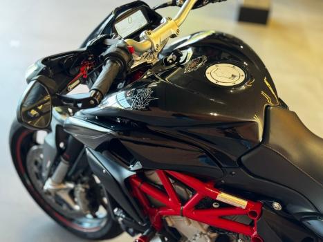 MV AGUSTA 800 , Foto 3