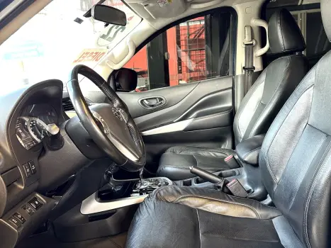 NISSAN Frontier 2.3 16V XE 4X4 CABINE DUPLA BI-TURBO DIESEL AUTOM�TICO, Foto 11