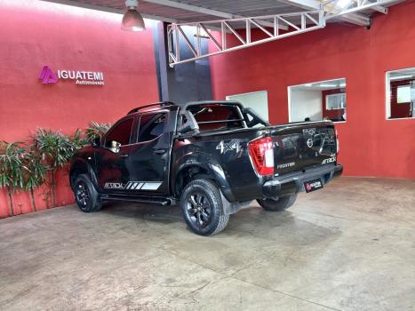 NISSAN Frontier 2.3 ATTACK CABINE DUPLA 4X4 BI-TURBO DIESEL AUTOMTICO, Foto 4