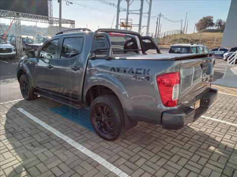 NISSAN Frontier 2.3 ATTACK CABINE DUPLA 4X4 BI-TURBO DIESEL AUTOMÁTICO, Foto 6 NISSAN Frontier 2.3 ATTACK CABINE DUPLA 4X4 BI-TURBO DIESEL AUTOMÁTICO, Foto 6