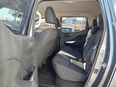 NISSAN Frontier 2.3 ATTACK CABINE DUPLA 4X4 BI-TURBO DIESEL AUTOMÁTICO, Foto 8 NISSAN Frontier 2.3 ATTACK CABINE DUPLA 4X4 BI-TURBO DIESEL AUTOMÁTICO, Foto 8